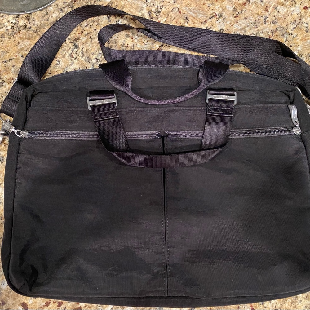 Like New Braggalini Laptop Bag-Black